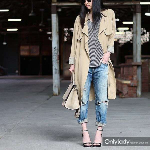 Striped-Shirt-Boyfriend-Jeans-Heels-Trench-Coat