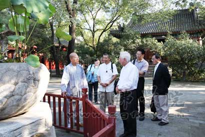 台湾中华佛教居士会陈声汉理事长访问中国佛学院