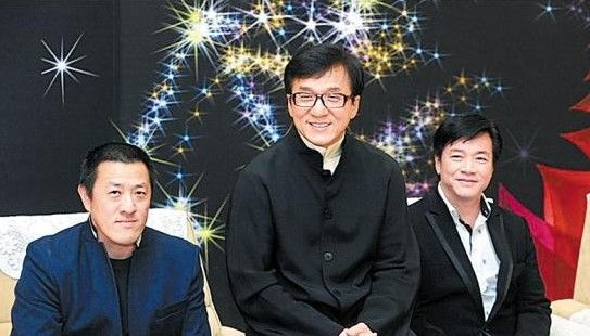 成龙谈新年愿望：房祖名乖乖的不闯祸就行了