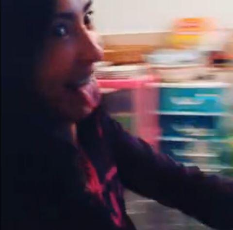 离婚明星的情人节：霆锋当澳洲大厨 柏芝端盘子(图)