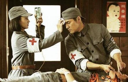 电视剧战神01集预告 陈思诚严屹宽情动战地天