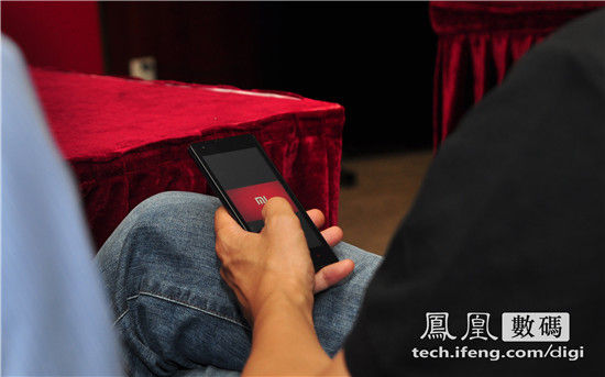 799元红米手机发布+12日首批发售10万台