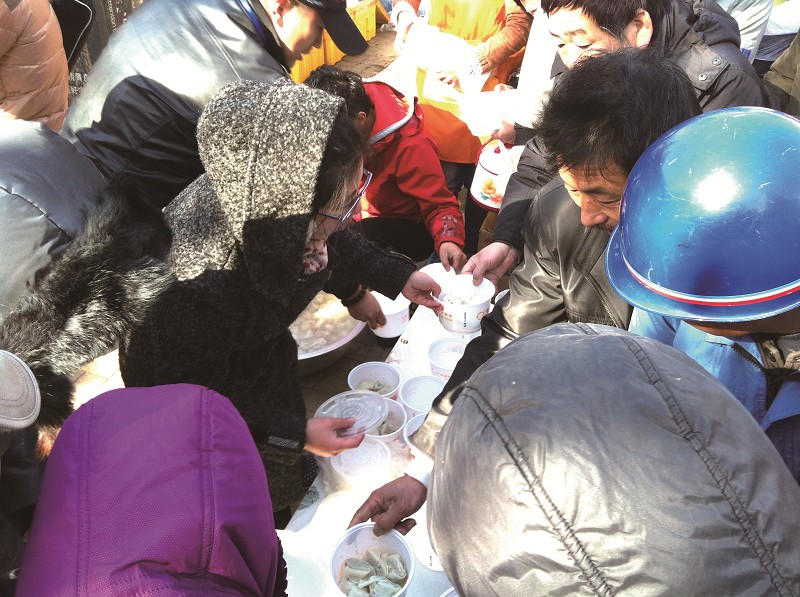 黄岛区企业送来爱心馄饨