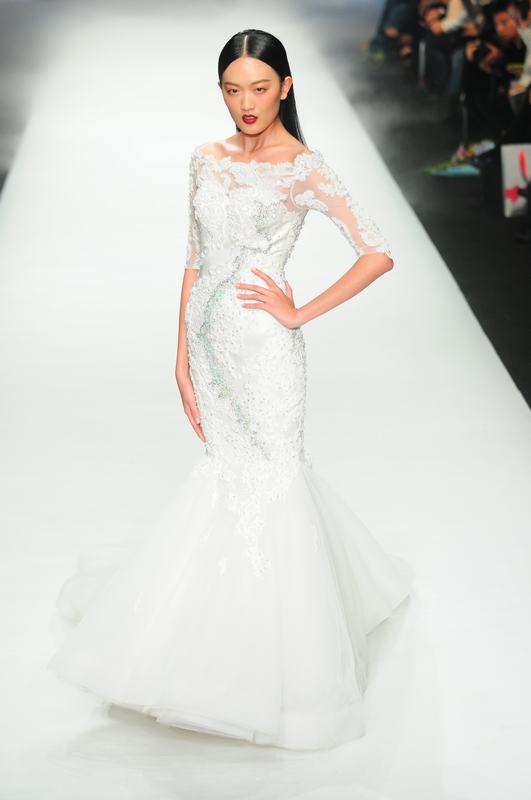 2013年10月27日，深白•彭晶婚纱礼服发布会在中国时装周上精彩亮相。