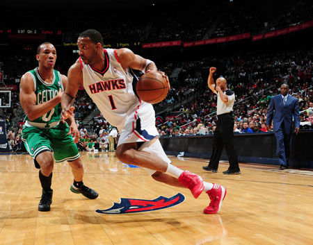 麦蒂四年来首战季后赛献4+5 身体已衰老战意不