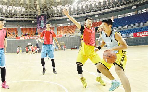 校园篮球争霸赛激战北碚