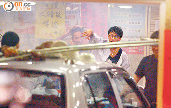 霆锋忙拍戏 柏芝单独为儿子庆生(图)