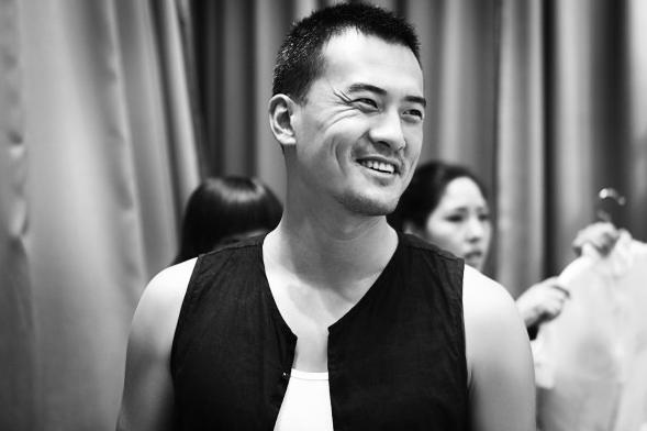 何洁今日结婚 爱的告白:我俩就像齿轮般契合