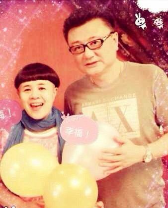 刘纯燕和王宁迎25周年银婚。