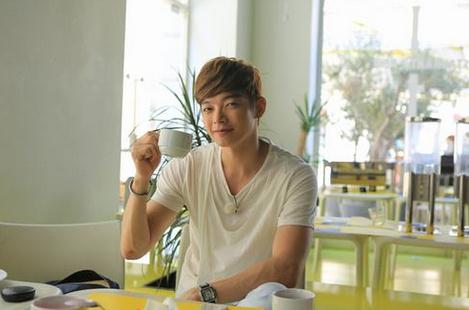 完美邂逅最新预告:<em>辰亦儒</em>遭争抢 成众<em>女生</em>心中