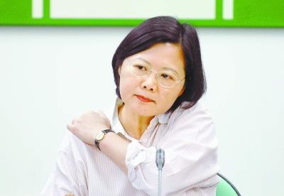 校友谈蔡英文：她有投机心态 与学生有异见还依附学运