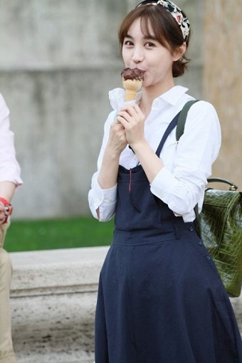 《花儿与少年》热播 缺根筋<em>五妹</em>李菲儿受宠|