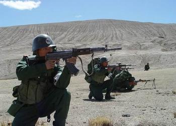 宋忠平:中国可用铁路机动方式发射核导弹-201