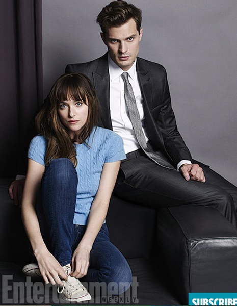 《五十度灰》曝预告片前瞻 詹米-多南上演制服诱惑