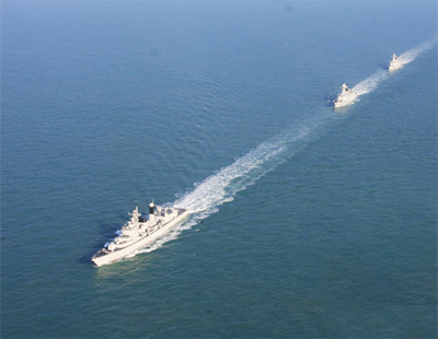 日本拍到中国舰艇穿越岛链新画面 航行路线罕见