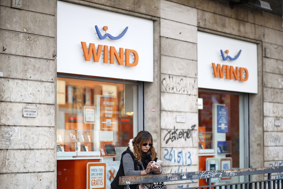 外媒:李嘉诚欲整合欧洲电信行业 需先攻克意大利