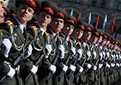 俄国防部：暂未确定是否参加2015年北京阅兵