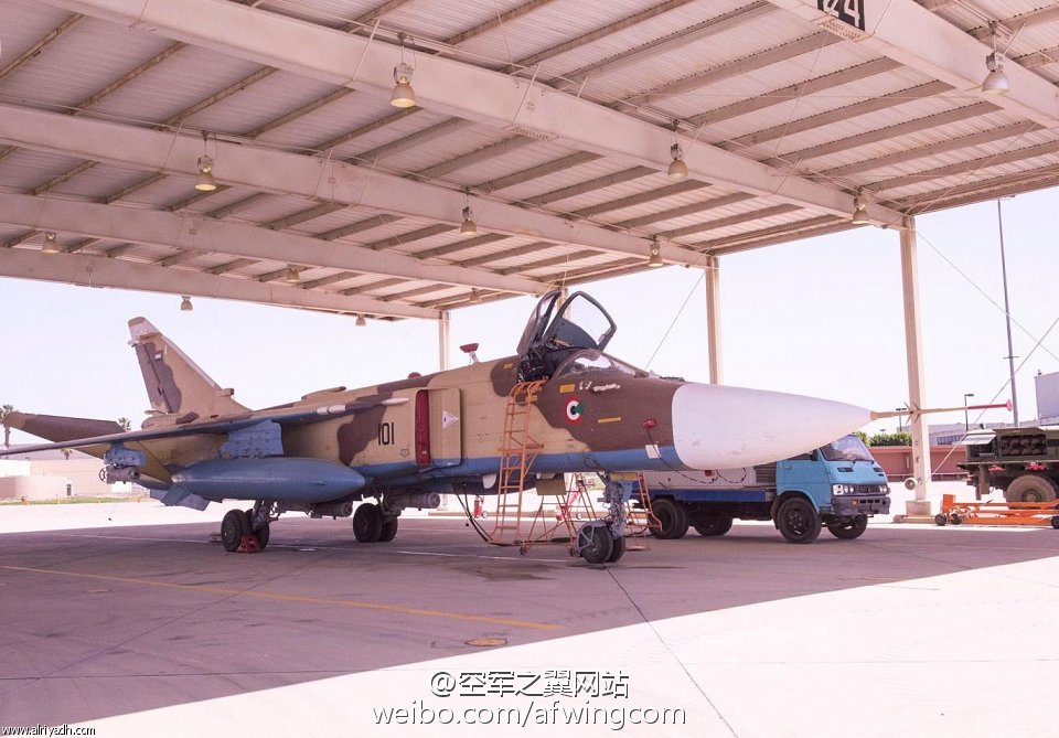 多国联军轰炸也门 苏丹苏-24用上中国跃进牌电源车
