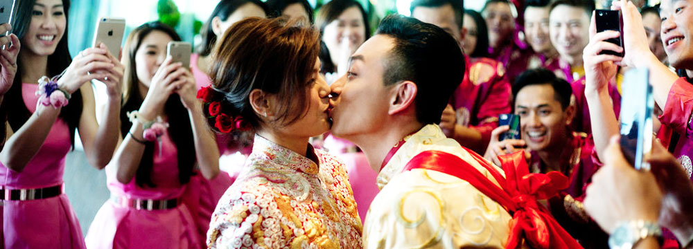  一周精选：TVB男星梁烈唯大婚热吻新娘 