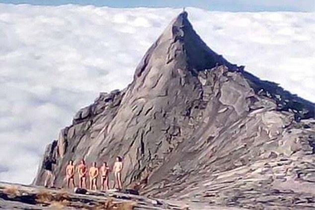 最新：马来西亚官方指责游客，拍裸照侵犯神山导致地震！