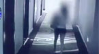 监拍女房客衣不遮体逃出酒店房间