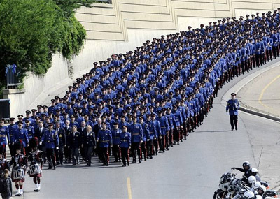 一位牺牲警察的葬礼