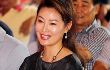  王思懿风韵不减 