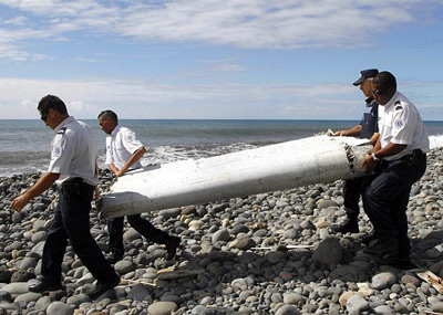 15张图回顾马航残骸被发现过程