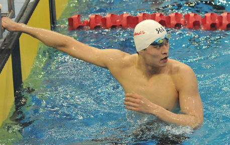 实拍孙杨临阵退赛 央视解说哽咽喊心疼