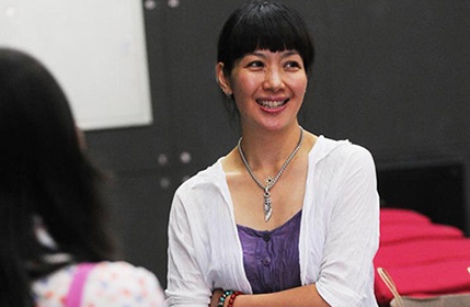 康总“帅妈”罕见受访