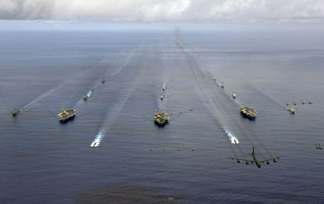 曝美军计划派机舰强闯中国南海人造岛礁