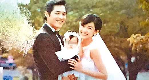 蓝正龙光棍节补办婚礼:席开18桌 花费超10万