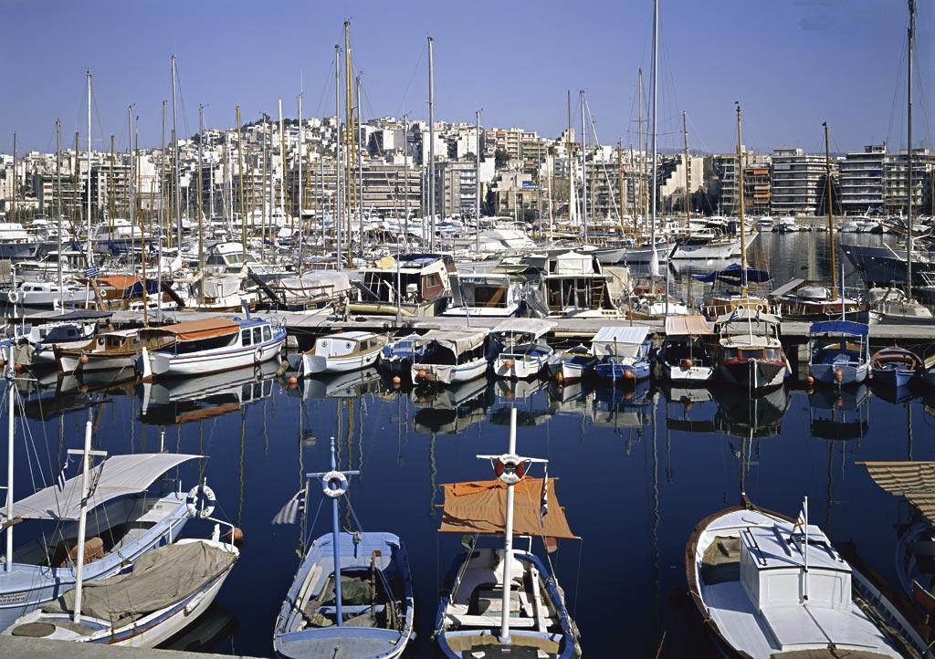 全球头条:全球股指跌入熊市区间 一桶石油比一