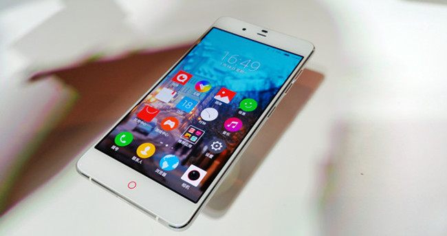 精致美型颜值担当 nubia布拉格S
