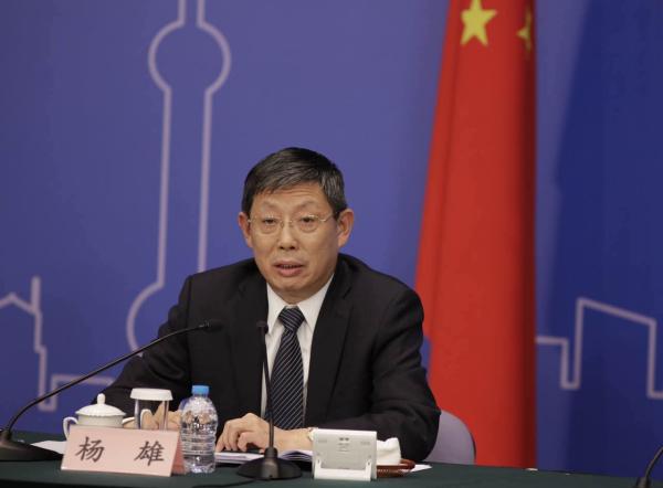 今天,上海市市长杨雄在上海市人民政府记者招待会上回应称,将进一步