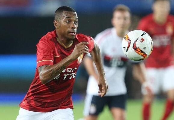 罗比尼奥自由身加盟巴甲劲旅 效力恒大6个月进