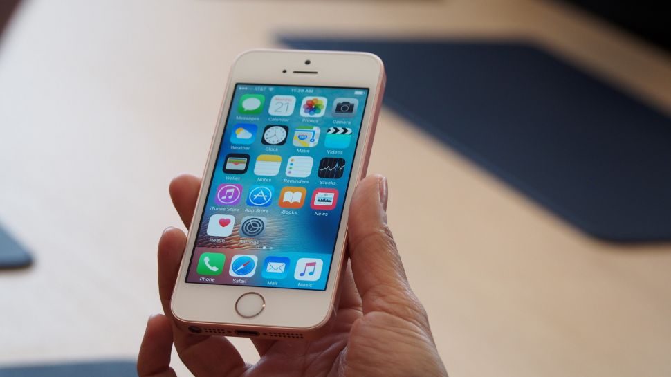 外媒评iPhone SE:屏小配置高 2年来苹果最好创