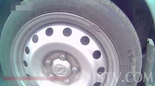 徐州 | 面包车改车标傍名牌车 司机为了面子被罚