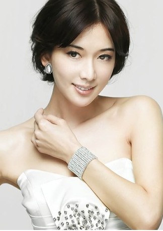 两段式隆鼻让你的柿饼脸立体又柔和