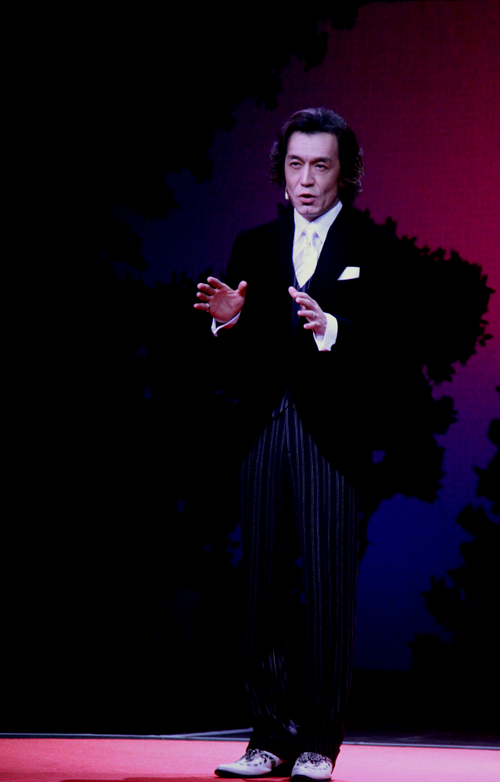 辽宁卫视新年欢唱会开启筑梦中国 李咏加盟