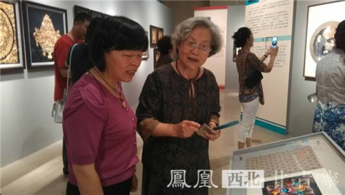 指尖春色 妙手生花--<em>十姐妹</em>中国刺绣展在京开