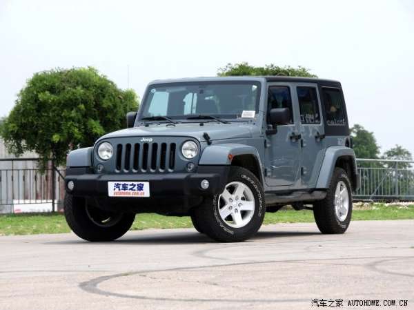 Jeep 牧马人2014款2.8TD 四门版Sahara