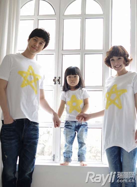 《爸爸去哪儿2》复制亲子装萌翻天 看亲子装怎