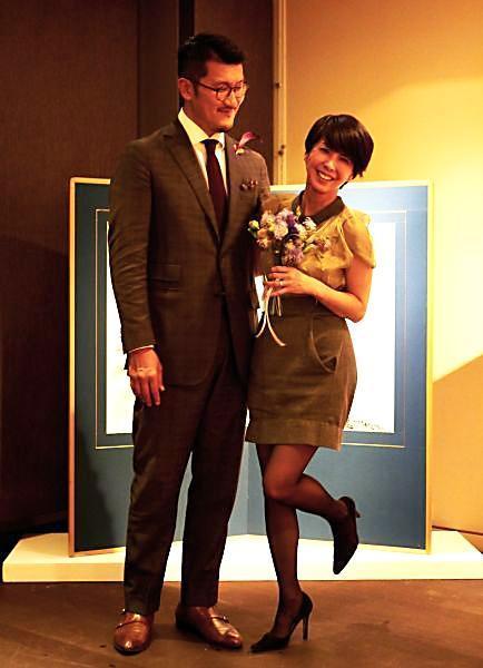 许茹芸公布与老公合影 避回应“奉子成婚”(图)