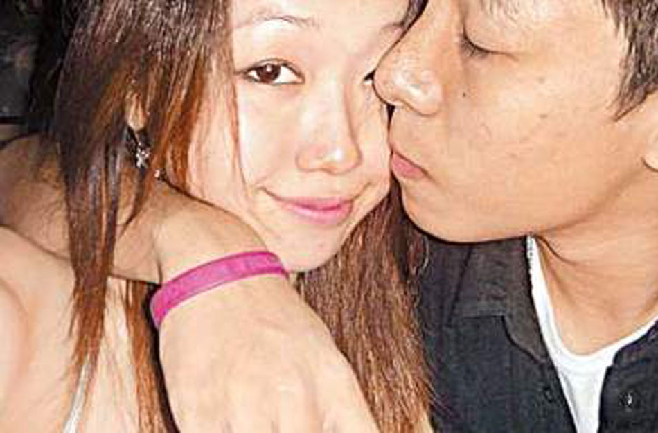 色魔裸身<em>入</em>灵堂性侵<em>女孩</em>