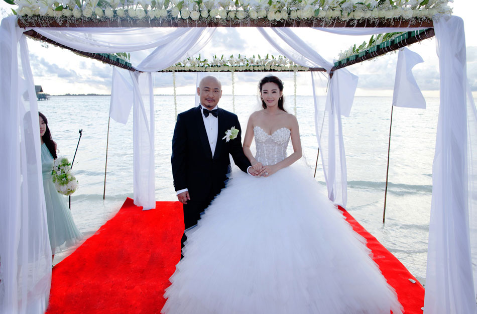 2013年4月18日，马尔代夫，王全安张雨绮婚礼举行，选择两周年纪念日举办婚礼意义非凡。双方仅邀请40余位亲朋一同鉴证这一幸福时刻。