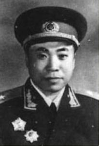 哪位开国少将因与毛远新太亲密86年被开除党籍军籍?