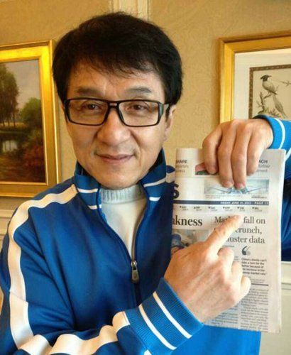 成龙否认从12楼高处堕下身亡：真死了会公告天下