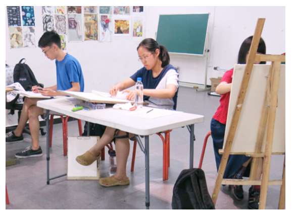 北京画室: 美术高考入门到精通 中间隔着博艺集
