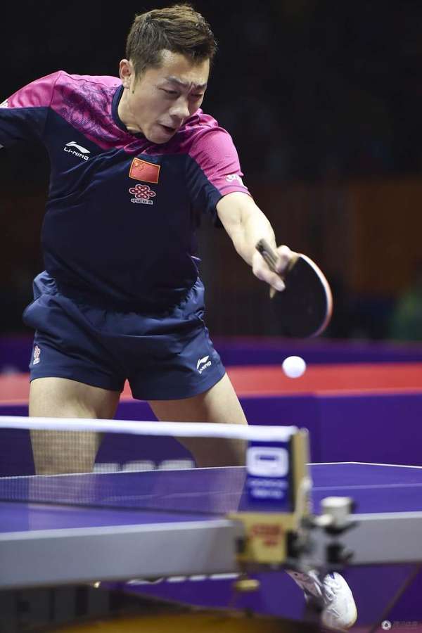 许昕梁夏银混双夺金 系世乒赛历史上跨国首金